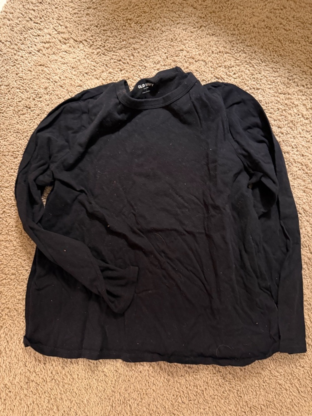 Old Navy Black Long-Sleeve Crew Neck Shirt